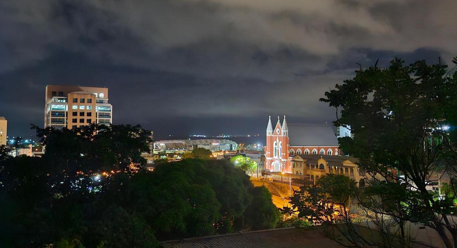 Chic Cottage On Castle Hill Таунсвіль Екстер'єр фото